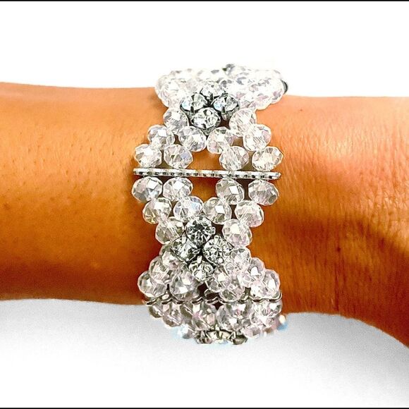 🍍3/$15🍍 Crystal & Bead Bracelets (2) - Picture 5 of 6